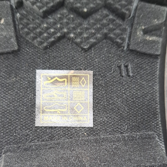 Dream Pairs Women's Winter Boots with Faux Fur in Tan and Black - Picture 15 of 16